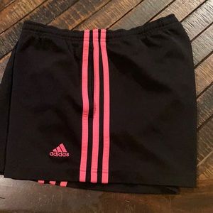 Adidas Shorts women’s Medium